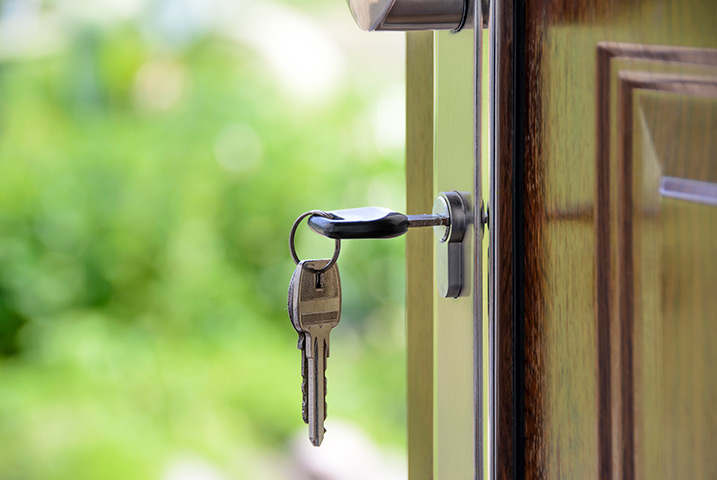 A2B Locks are able to provide local locksmiths in Lower Edmonton to repair your broken locks. 
